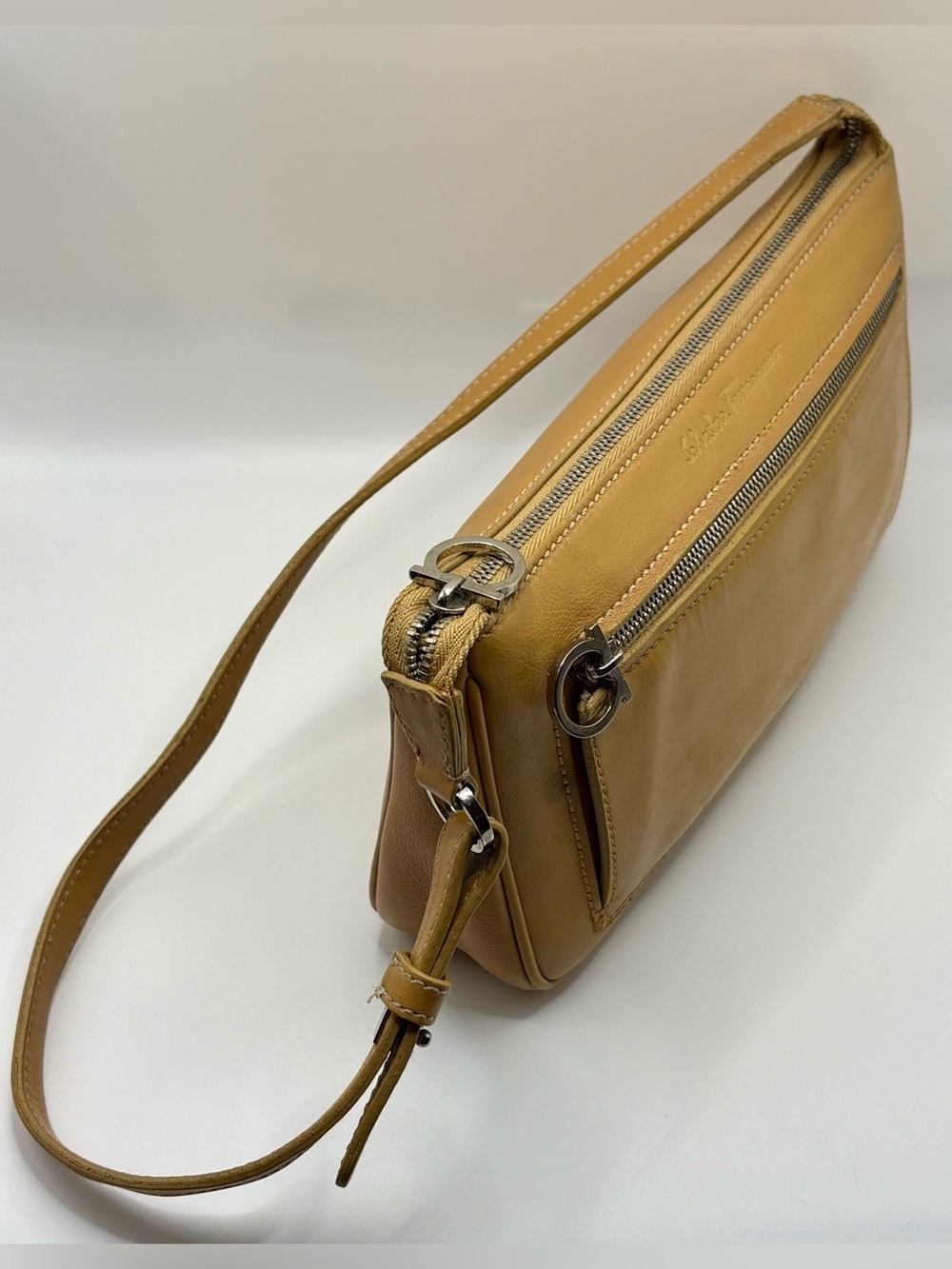 Vintage Salvatore Ferragamo Tan Leather Pouchette Shoulder Bag - Picture 3 of 16